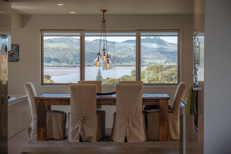 Photo of property in 16 Rangikapiti Road, Coopers Beach, 0420