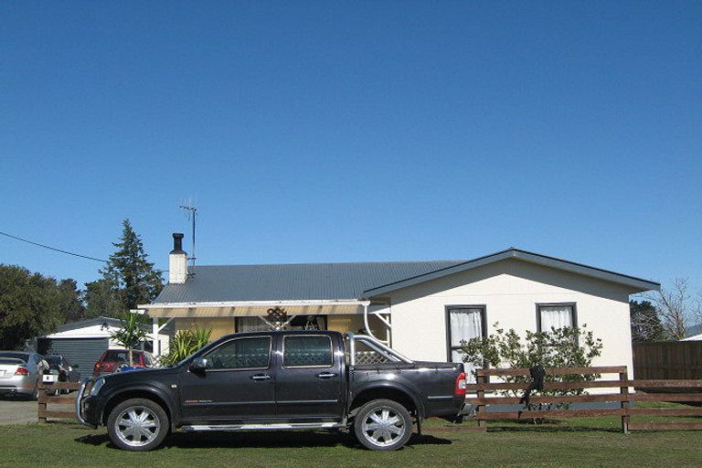 Photo of property in 6 Smith Street, Waipukurau, 4200