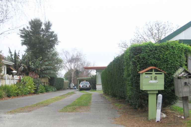 Photo of property in 16a Howard Road, Taradale, Napier, 4112