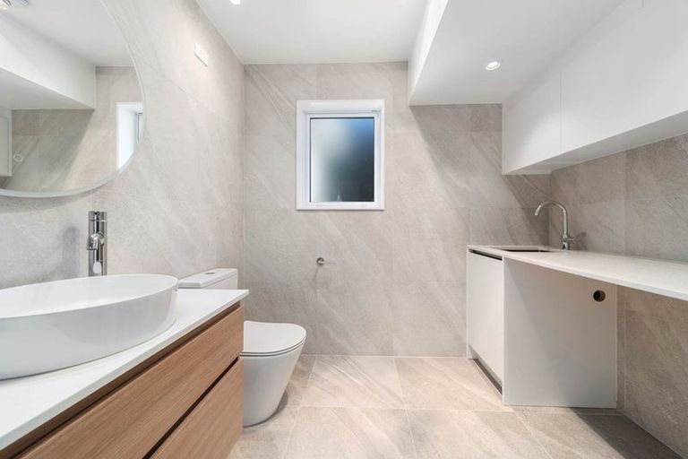 Photo of property in 123a Forrest Hill Road, Forrest Hill, Auckland, 0620