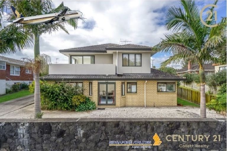 Photo of property in 2/49 College Road, Northcote, Auckland, 0627