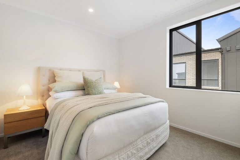 Photo of property in 13 Rauawa Lane, Hobsonville, 0616