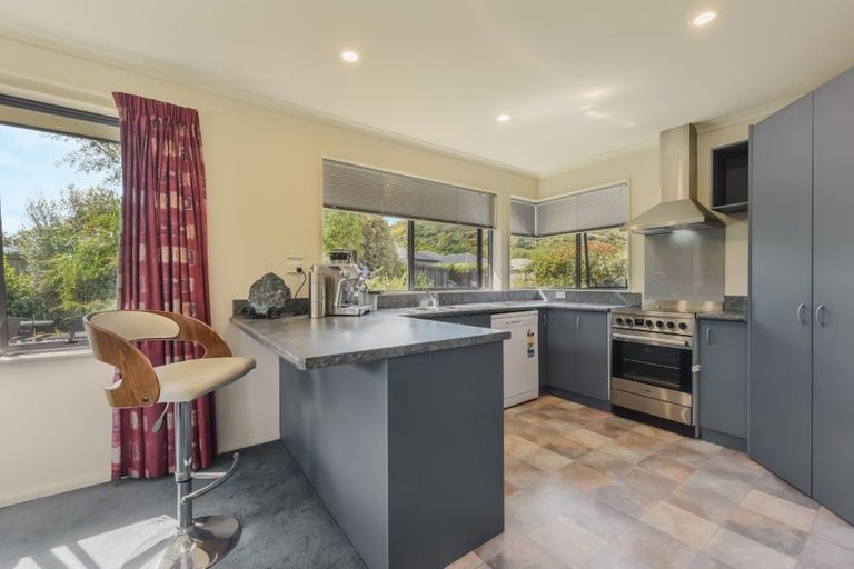 Photo of property in 8 Ngawhatu Road, Stoke, Nelson, 7011