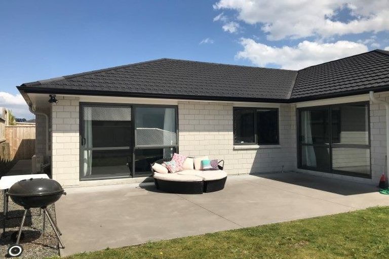 Photo of property in 25 Puhirake Crescent, Pyes Pa, Tauranga, 3112