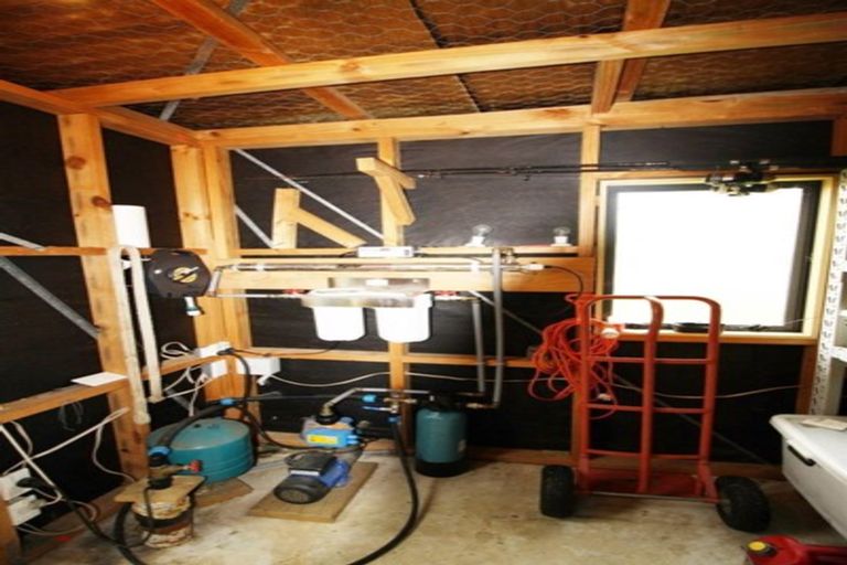 Photo of property in 16 Moray Place, Whiritoa, Whangamata, 3691