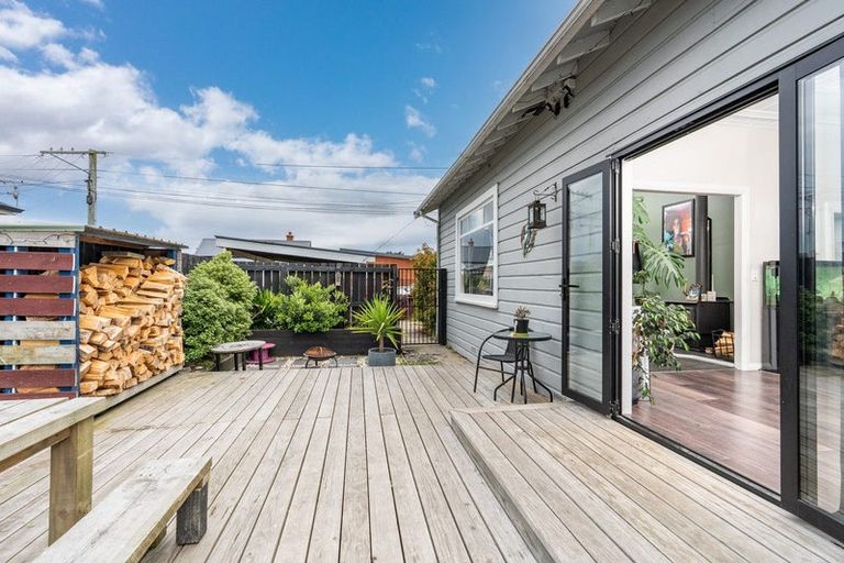 Photo of property in 18 Eskvale Street, Saint Kilda, Dunedin, 9012