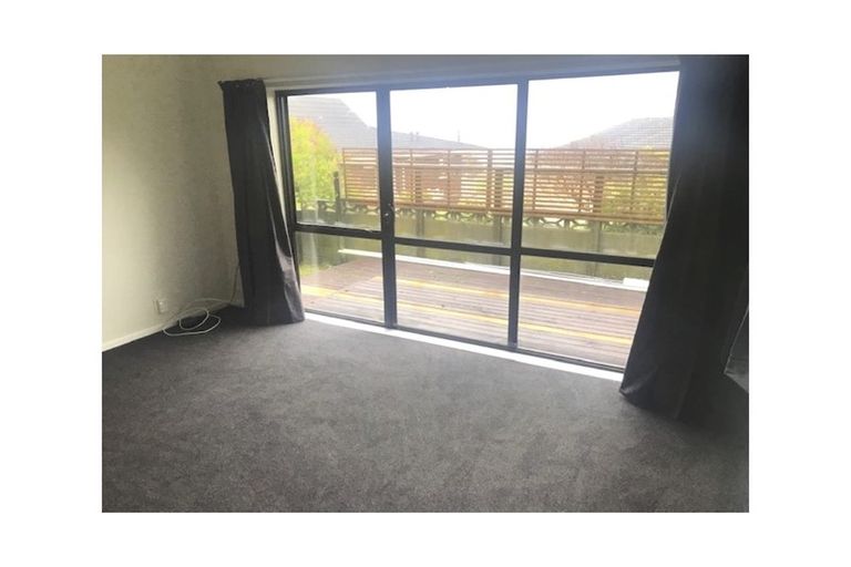 Photo of property in 1/35 Southgate Road, Southgate, Wellington, 6023