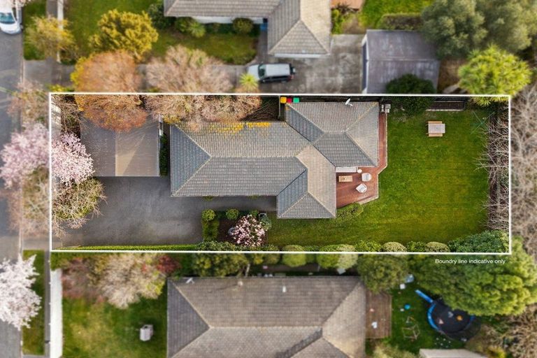 Photo of property in 47 Charlcott Street, Burnside, Christchurch, 8053