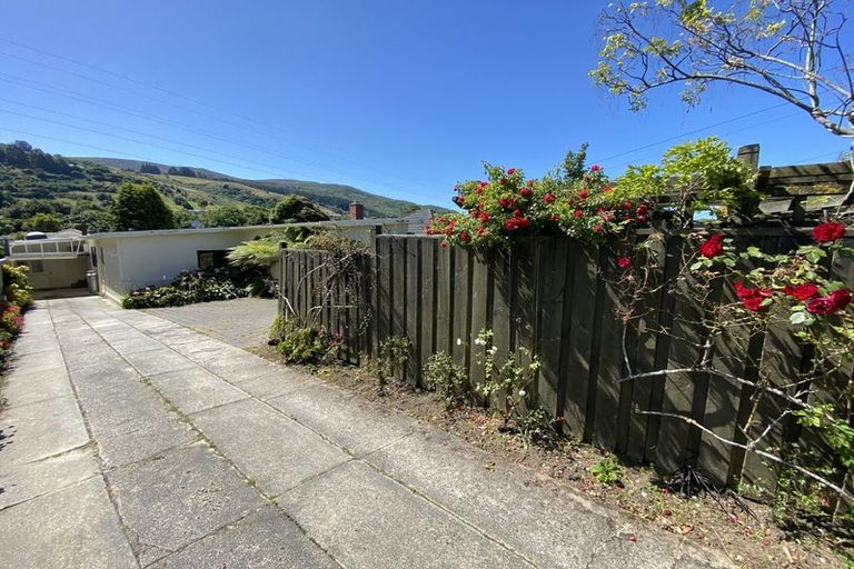 Photo of property in 8 Derwent Street, Helensburgh, Dunedin, 9010