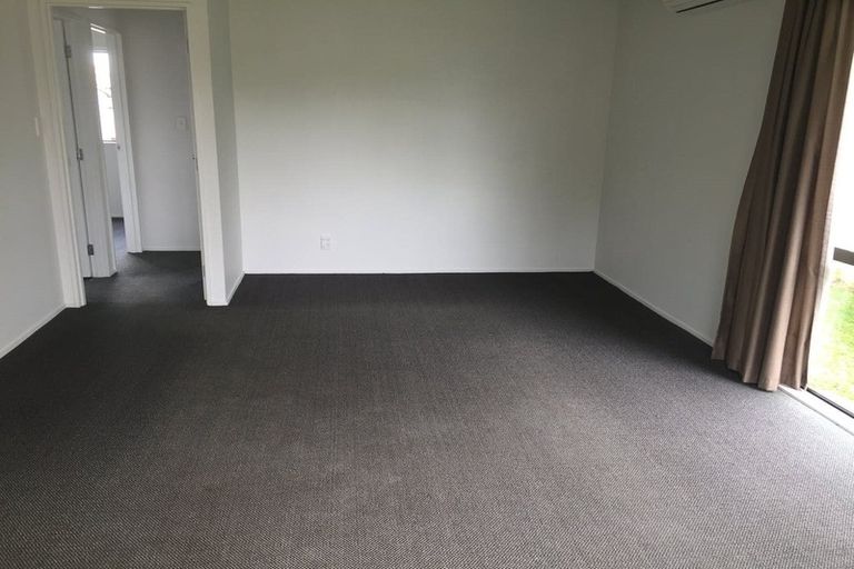 Photo of property in 11a Cradock Street, South New Brighton, Christchurch, 8062