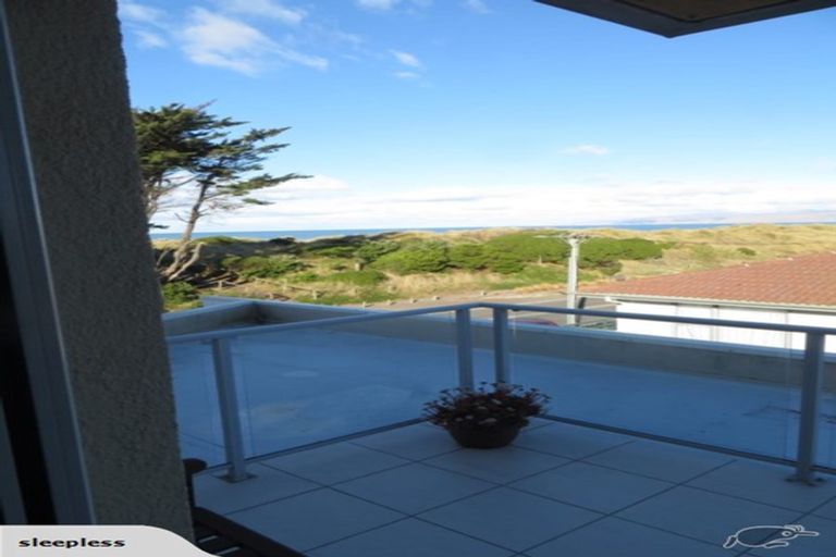 Photo of property in 11/272 Marine Parade, New Brighton, Christchurch, 8061