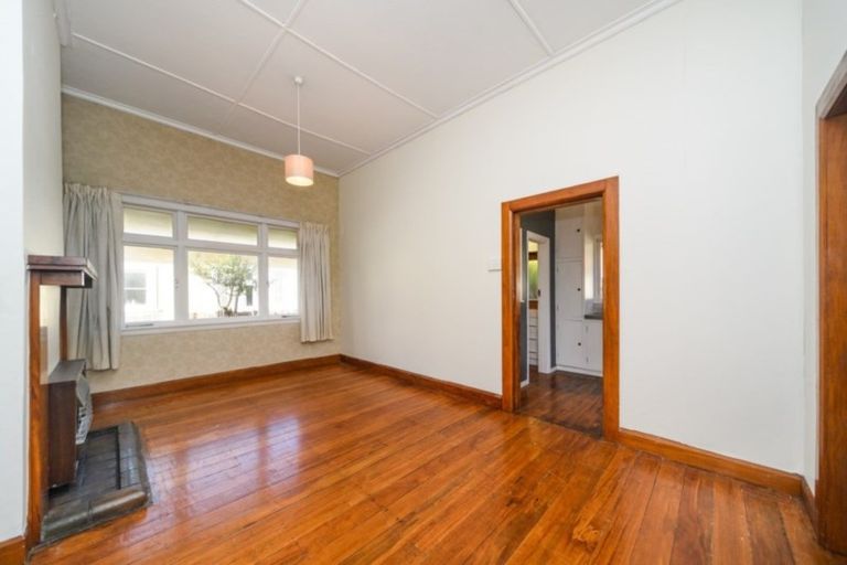 Photo of property in 22 Ngaio Street, West End, Palmerston North, 4412