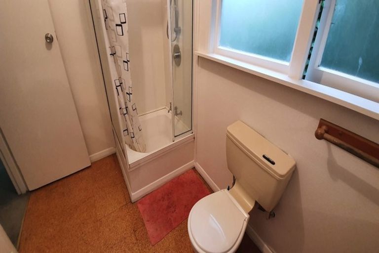 Photo of property in 43 Kirkwood Avenue, Upper Riccarton, Christchurch, 8041