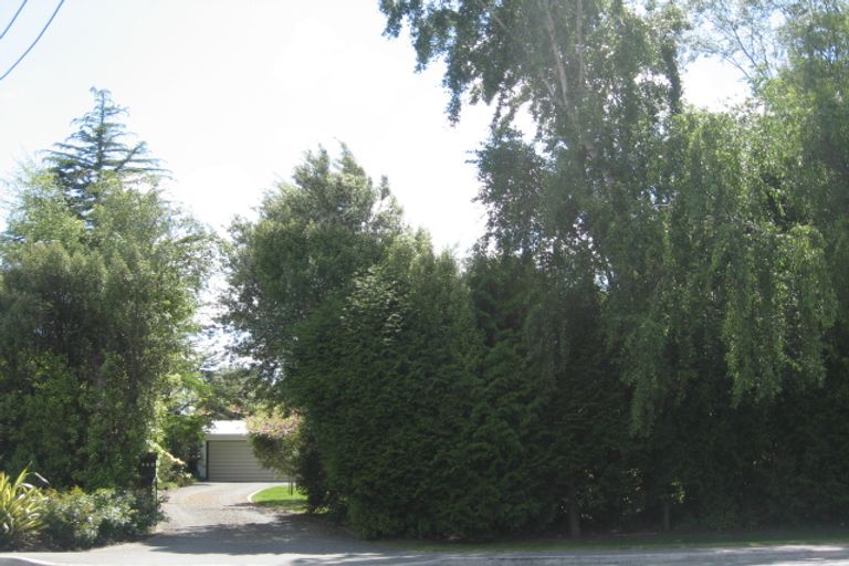 Photo of property in 320 Sawyers Arms Road, Bishopdale, Christchurch, 8053