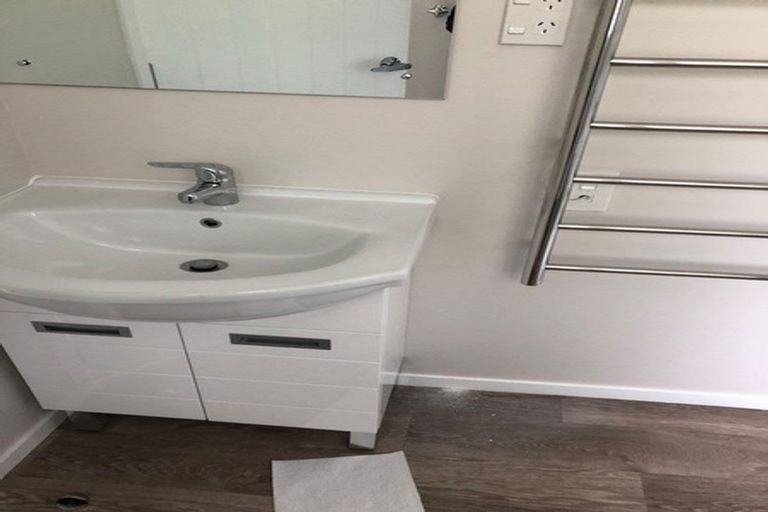 Photo of property in 1/12 Wilford Street, Wallaceville, Upper Hutt, 5018