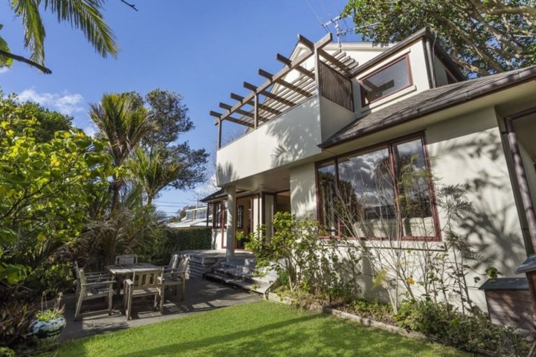 Photo of property in 65a Beresford Street, Bayswater, Auckland, 0622