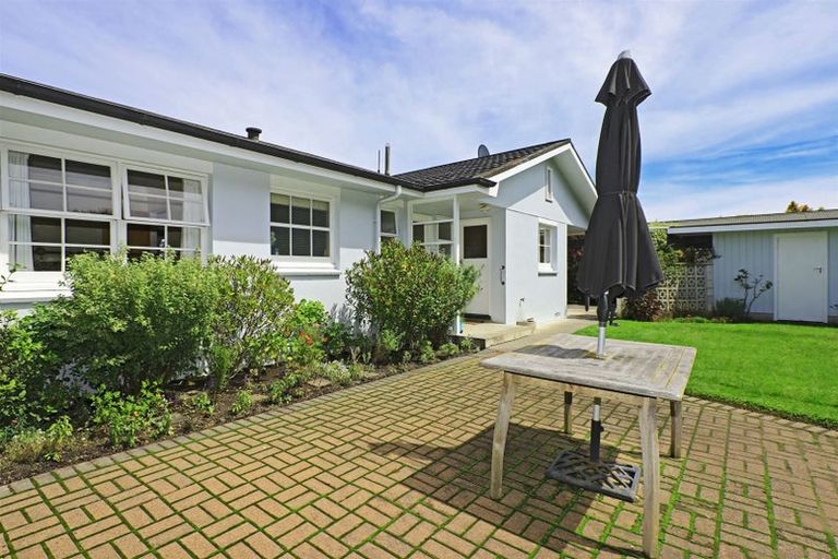 Photo of property in 3 Shortland Place, Havelock North, 4130