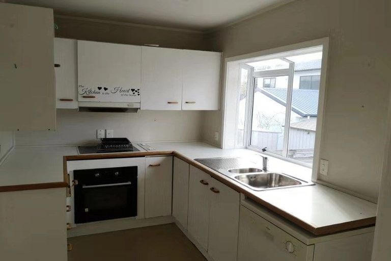 Photo of property in 69 Rosedale Road, Pinehill, Auckland, 0632