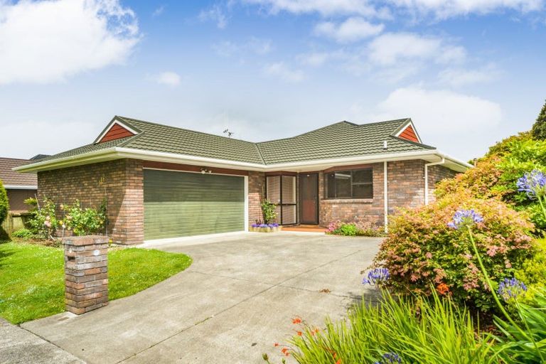 Photo of property in 112 John F Kennedy Drive, Milson, Palmerston North, 4414