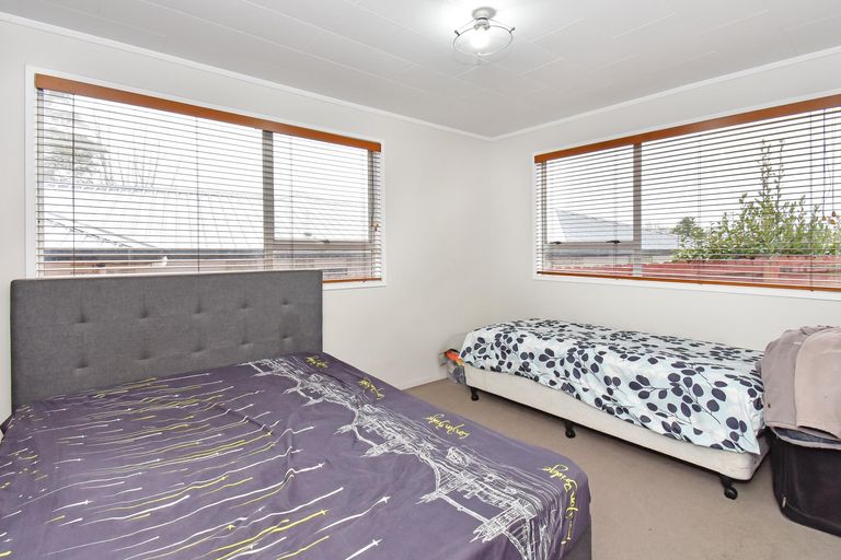 Photo of property in 158 Chichester Drive, Rosehill, Papakura, 2113