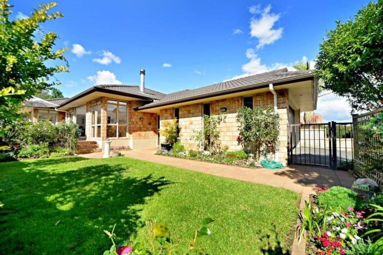 Photo of property in 32 Maybole Drive, Flat Bush, Auckland, 2016