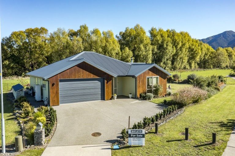 Photo of property in 15 Percival Close, Hanmer Springs, 7334