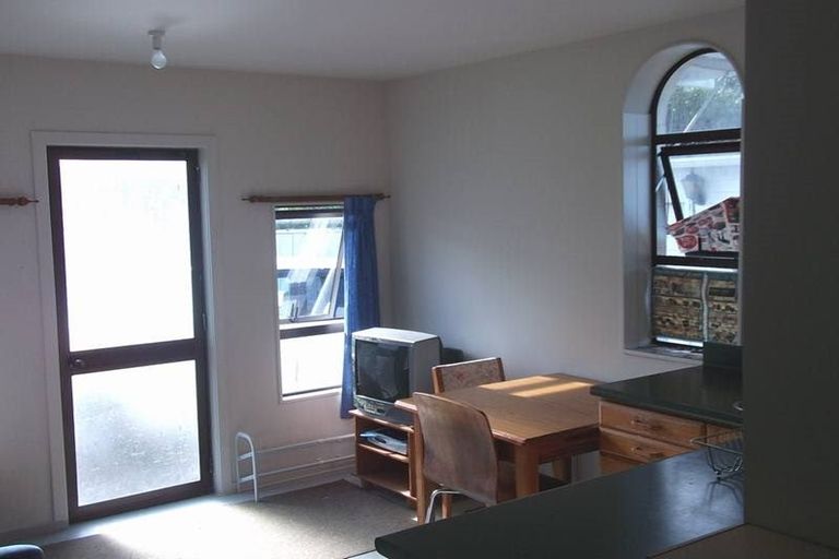 Photo of property in 153 Forrest Hill Road, Forrest Hill, Auckland, 0620