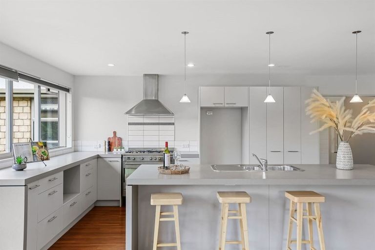 Photo of property in 12 Cyclamen Place, Aidanfield, Christchurch, 8025