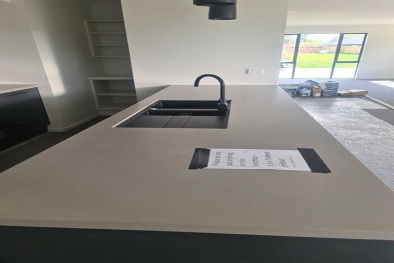 Photo of property in 27 Quinn Crescent, Woodend, 7610