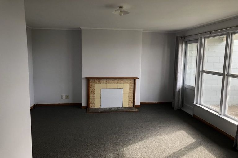 Photo of property in 10-12 Adventure Street, Marfell, New Plymouth, 4310