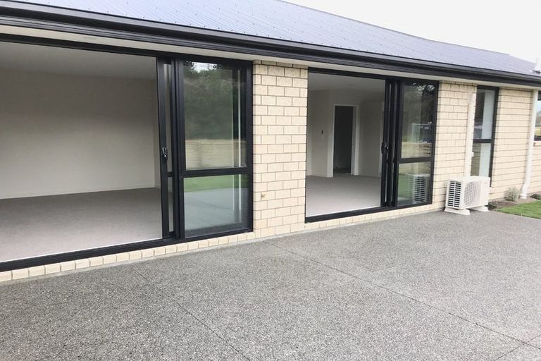 Photo of property in 28 Robert Duncan Road, Belfast, Christchurch, 8051