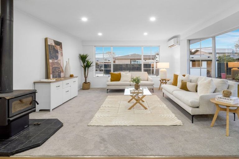 Photo of property in 80 Sawyers Arms Road, Northcote, Christchurch, 8052