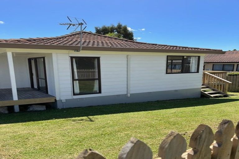 Photo of property in 1/30 Borich Road, Sunnyvale, Auckland, 0612