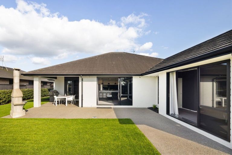 Photo of property in 32 Helen June Avenue, Flagstaff, Hamilton, 3210