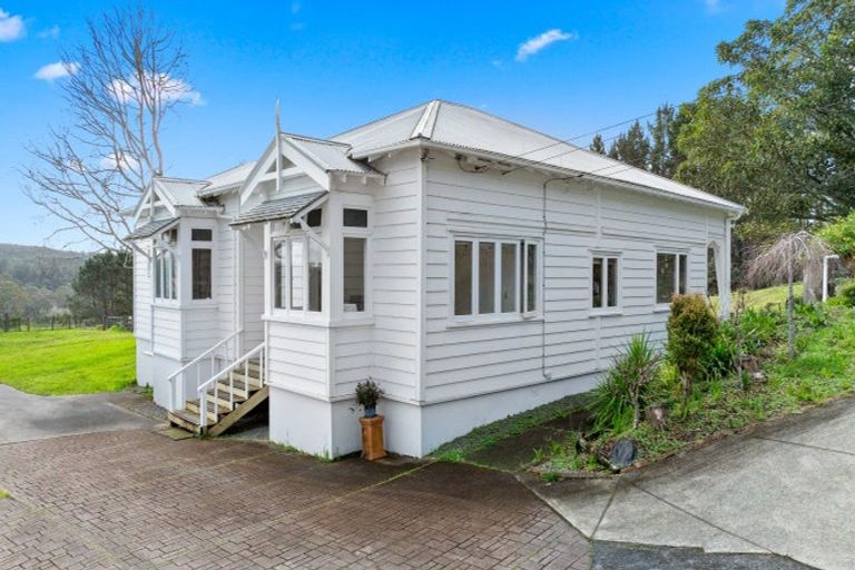 Photo of property in 408 Paremoremo Road, Paremoremo, Auckland, 0632