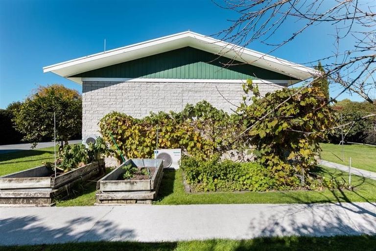 Photo of property in 5 Housman Place, Leamington, Cambridge, 3432