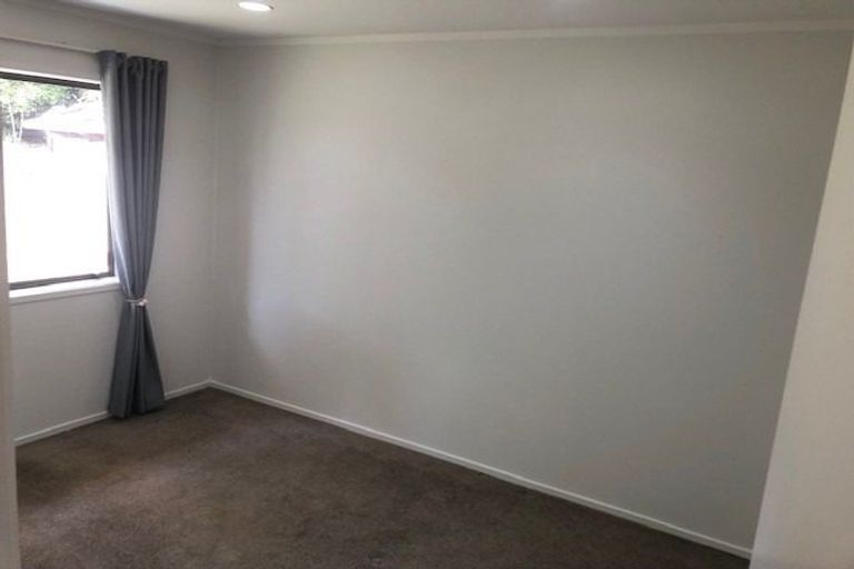Photo of property in 21 Palliser Lane, Browns Bay, Auckland, 0630