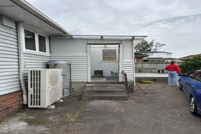 Photo of property in 660 Te Atatu Road, Te Atatu Peninsula, Auckland, 0610