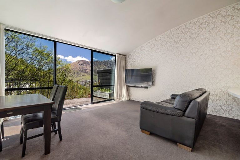 Photo of property in Elkridge Apartments, 15/64 Marina Drive, Frankton, Queenstown, 9300