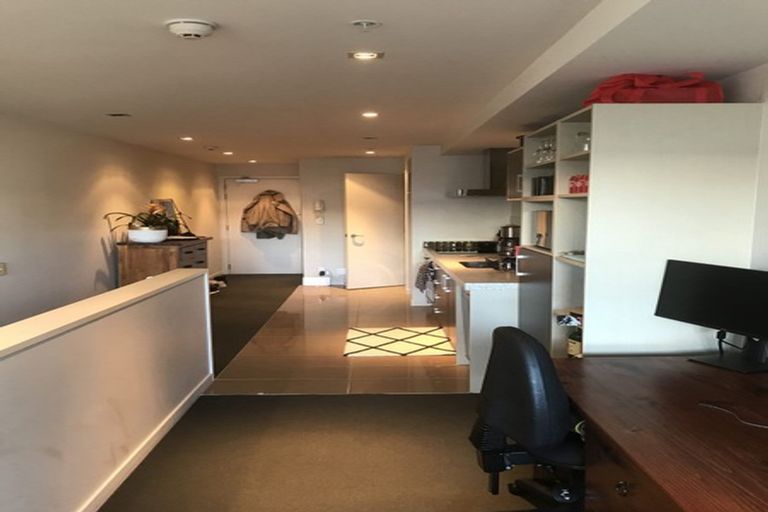 Photo of property in Monument Apartments, 2h/245 Wakefield Street, Te Aro, Wellington, 6011