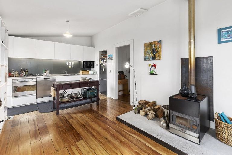 Photo of property in 37 Burgess Road, Johnsonville, Wellington, 6037