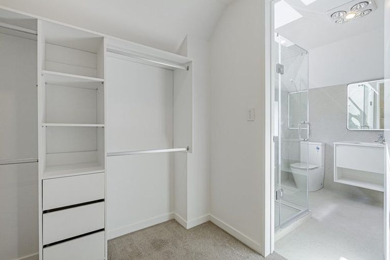 Photo of property in 71c Seaview Road, Castor Bay, Auckland, 0620