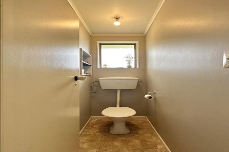 Photo of property in 135 California Drive, Totara Park, Upper Hutt, 5018