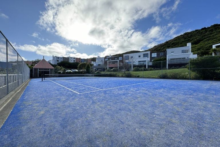 Photo of property in 24 Saddleback Grove, Karori, Wellington, 6012
