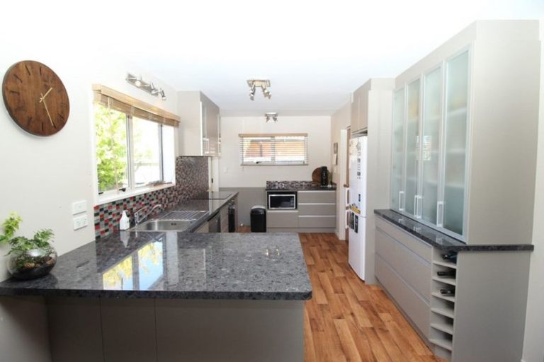 Photo of property in 30 Shelley Street, Rolleston, 7614