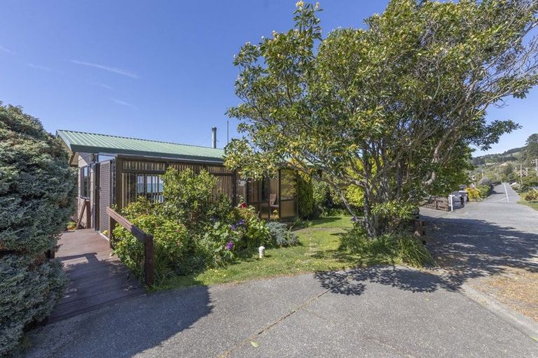 Photo of property in 4 Tainui Rise, Gore Bay, Cheviot, 7383