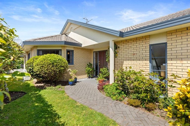 Photo of property in 18 Rosberg Place, Mount Maunganui, 3116