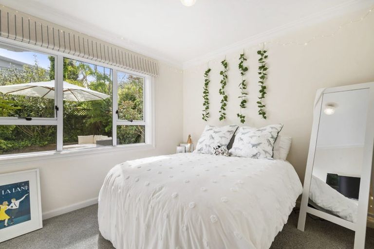 Photo of property in 61 Palmerston Road, Birkenhead, Auckland, 0626
