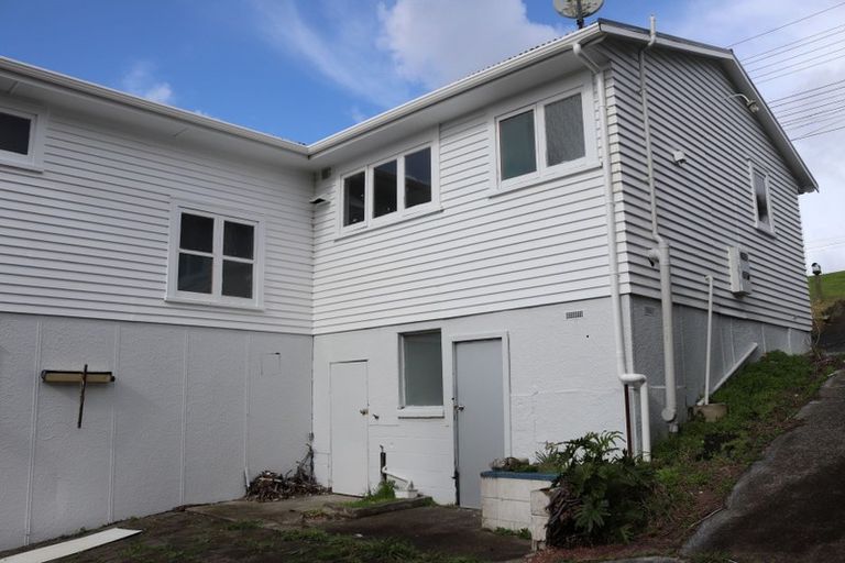 Photo of property in 579 East Coast Road, Browns Bay, Auckland, 0630