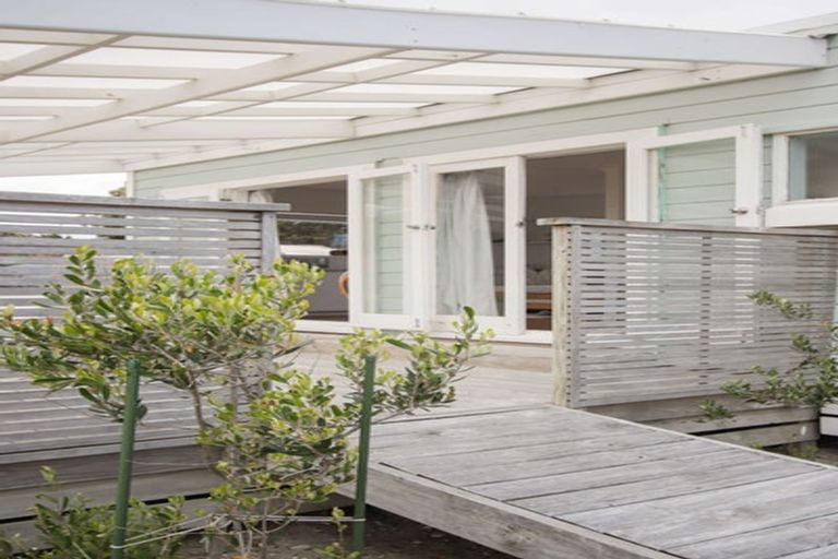 Photo of property in 82 Kahukura Avenue, Waitarere Beach, Levin, 5510